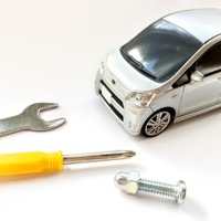 本当に信頼できる「自動車修理工場」とは? … ヒントは『テュフ認証』 画像