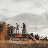 世界中の若者が「車中泊」に憧れている? 「バンライフ」とは? 画像