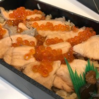 【ドライブ飯】イクラとサケの切り身がたまらない! 「やまもと夢いちごの郷」 画像