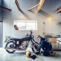 愛車の『ガレージハウス』として、昭和の “ 文化住宅 ” をリノベーション!…東大阪市 画像