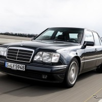 実は「ポルシェ」が作った、メルセデスベンツの名車『500E』デビュー30周年 画像