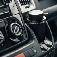 熱対策もバッチリでスタイリッシュな、車載用アルコール消毒・除菌液ボトル 画像