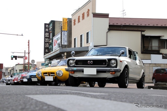 八木節まつりとクラシックカーの共演…触れた、乗れた！ 50万人規模の