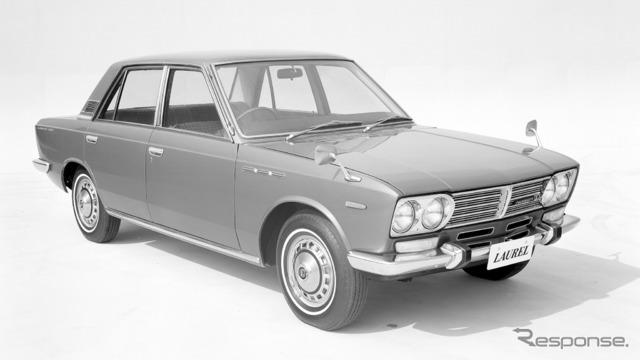 ニッサン　C30 ローレル　旧車　 残業440時間！ 60年代、日産車のカタログ制作現場は…ローレルC30を語る