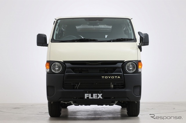 ハイエース FLEX グリルガーニッシュ 標準ボディ ハイエースをクラシカルな丸目顔にできる「フェイスチェンジ