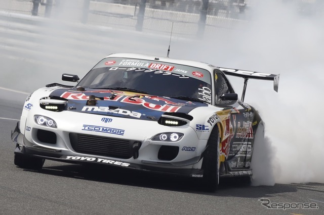 マッド・マイクの神業炸裂！ トーヨーブースにはRX-7と