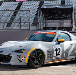 「ENEOSスーパー耐久シリーズ2025年Empowered by BRIDGESTONE」に参戦した「MAZDA SPIRIT RACING RS FUTURE CONCEPT」