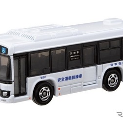 京急オリジナルトミカ「京浜急行バス 安全運転訓練車 いすゞ エルガ」 (c) TOMY