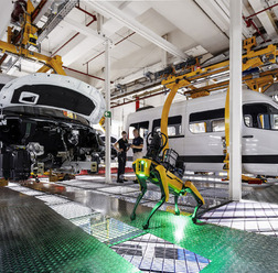 メルセデスベンツが独デュッセルドルフ工場にロボット犬「アリス」導入