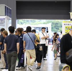 オートアフターマーケット九州が開幕…自動車アフターマーケットの将来を見据える