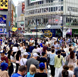 1～9月の訪日客、最速3000万人超、円安追い風で消費額も過去最高7兆円迫る（写真はイメージ）