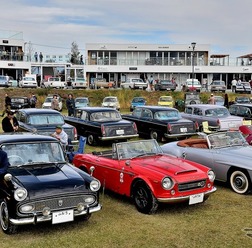 クラシックカーミーティング・イン山梨南アルプス