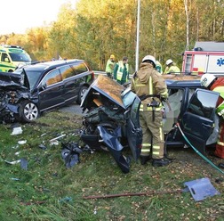 継続的に実際の事故データを収集