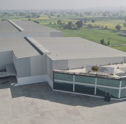 NH8ロジセンター外観