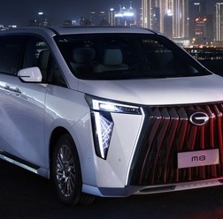 GACグループ（広州汽車集団）の M8 新型
