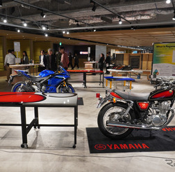 塗装テーブル（SRシリーズモデル）とSR400