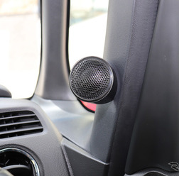 『Kサウンド』（広島県広島市）にて製作されたオーディオカーの一例。