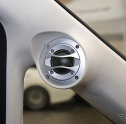 『カーファイ』（神奈川県川崎市）にて製作されたオーディオカーの一例。