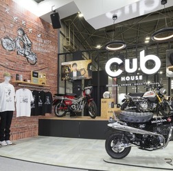 「Cub HOUSE(カブハウス)」をイメージした展示風景(大阪モーターサイクルショー2026)
