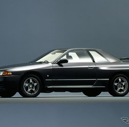 日産『スカイラインGT-R』(BNR32)