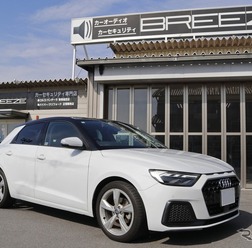 純正を崩さず高音質化、デモカーに見るプロショップの取り付け技術［car audio newcomer］by BREEZE　前編