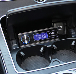 「サウンドチューニング」を行える機器（DSP）が搭載されたオーディオカーの一例（フォーカル・デモカー）。