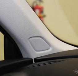 純正スピーカーの取り付け位置の一例。