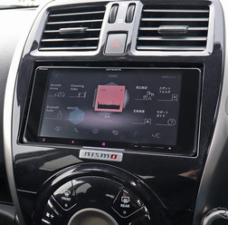 「市販メインユニット」を核にシステムが組まれたオーディオカーの一例（製作ショップ:パラダ＜福井県＞）。