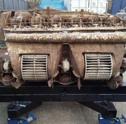 米海軍から返還され、走行可能な状態を目指してNPO法人防衛技術博物館を創る会に修復中の「九七式中戦車」に搭載された三菱重工製の空冷V型12気筒ディーゼルエンジン（昭和17年製）。展示終了後にオーバールのため完全分解が始まるため、オリジナル状態を見学できる最初で最後のチャンスとなる