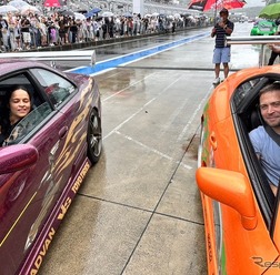 人気カーアクションシリーズ「ワイルド・スピード」(役名:レティ)と故ポールの弟「Cody Walker」が、映画車両のレプリカで登場! (2025年)