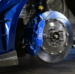 ブレーキローターの穴や溝には意味がある! 見た目だけではない効きと弱点~カスタムHOW TO~