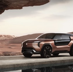 電動クロスオーバーSUVコンセプトカー『MITSUBISHI ELEVANCE Concept』
