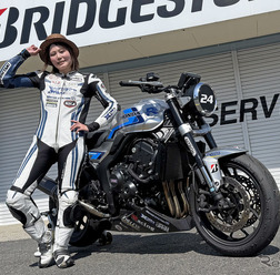 CB1000F WITH MEレーサーと、“ことりちゃん”こと小鳥遊レイラ