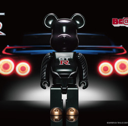 2026年限定デザインの「NISSAN GT-R BE@RBRICK 100% & 400%」