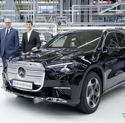 メルセデスベンツ GLC 新型の量産を開始