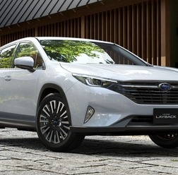 スバル『レヴォーグ レイバック』の「e-BOXER」(ストロングハイブリッド)搭搭載車
