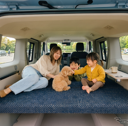 トイファクトリーのキア『PV5 パッセンジャー』向けベッドキット。サイズ:1,850mm×1,400mm