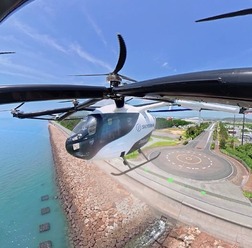 「空飛ぶクルマ」の瀬戸内海の遊覧を想定したデモフライト