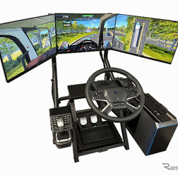 ホリが開発する自動車教習シミュレーター