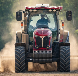 ヤンマーアグリのフラッグシップトラクター「YT6130」