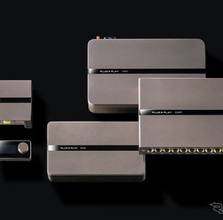 「PLUG&PLAY」の製品群。