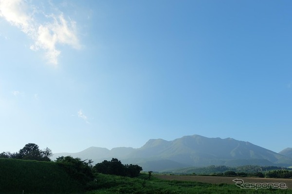 久住山の大山塊があってもなお素晴らしい空の広がりぶり。