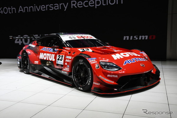 現在参戦しているスーパーGT500クラスのニッサンZ NISMO GT500