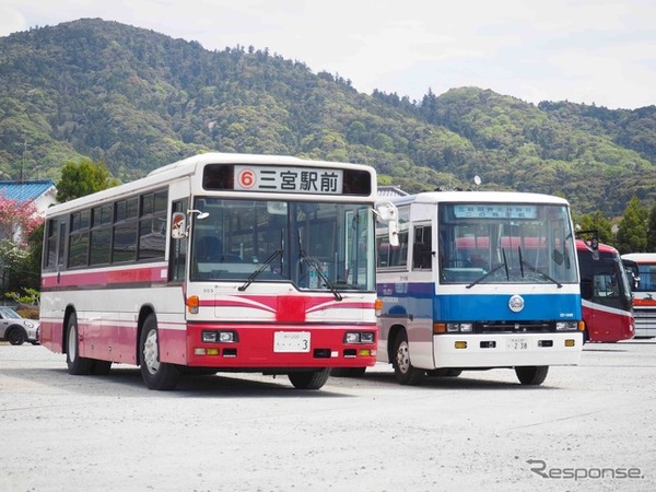 特別展示車両：いすゞKL-LV280N1