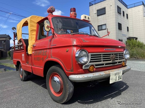 実演体験車両：ダットサン キャブライト消防車