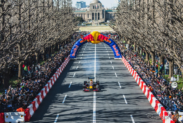 2019年に明治神宮外苑で開催したRed Bull Showrun