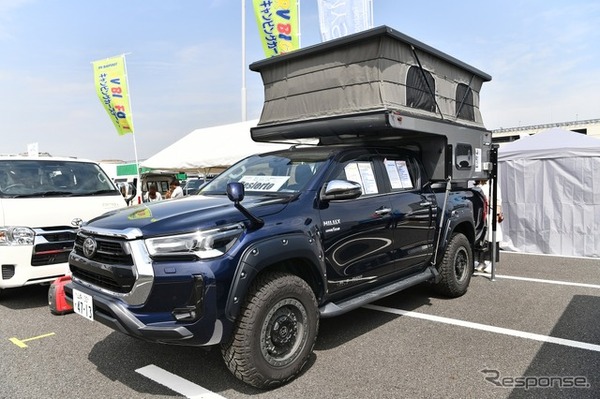 出展されるキャンピングカー