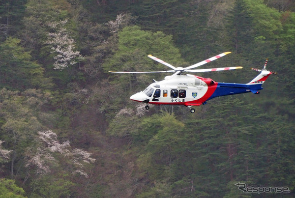 「スカイパークフェスタ2025～春～」で披露された福島県防災ヘリコプターによる防災訓練