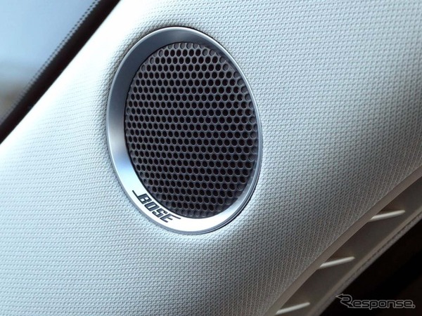 Aピラー車内側の25mmネオジウムツィータは、歪みが少なくソフトは音色を特徴とするシルクドーム型を採用