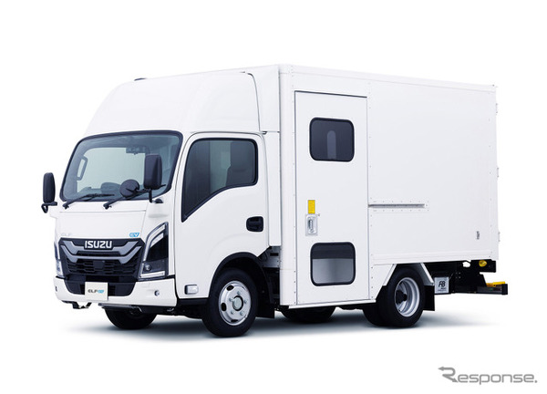 いすゞ エルフEV ウォークスルーバン